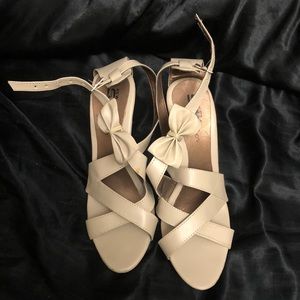 Doll Inspired High Heels With Bow Detail